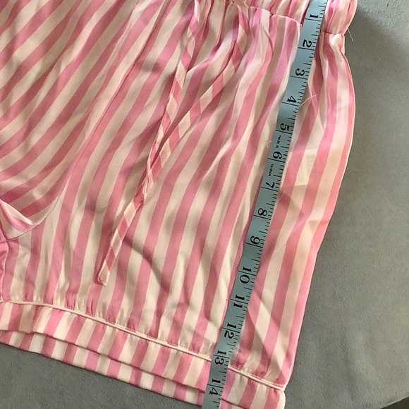 MISSGUIDED Pajama Set - Picture 14 of 16